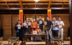 Theo chân giới trẻ khám phá đêm Hà Nội

