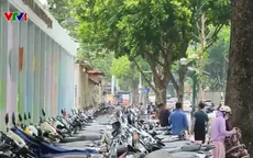 Nhiều điểm trông giữ xe ở Hà Nội thu phí cao hơn mức niêm yết