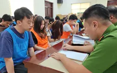 Vụ "hợp đồng kỳ nghỉ": 34 bị can là sếp doanh nghiệp có trình độ cử nhân, trẻ nhất sinh năm 2000