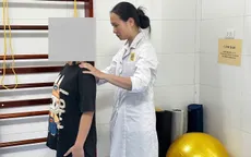 Hè là thời điểm vàng phát hiện cong vẹo cột sống
