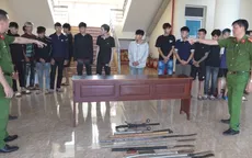 Bắt 9 đối tượng mang dao rựa, nỏ bắn đạn bi hỗn chiến khiến 2 người nhập viện cấp cứu