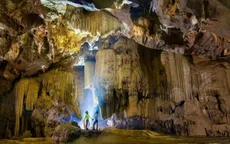 Phát hiện "cung điện thạch nhũ" mới trong lòng Phong Nha - Kẻ Bàng