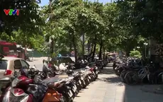 Dừng hoạt động điểm trông giữ xe trái phép khu vực ga Cát Linh