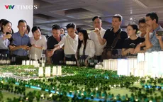 Hàng nghìn người dân xếp hàng tham quan Quy hoạch Thủ đô Hà Nội tầm nhìn 100 năm