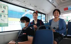 Người dân TP Hồ Chí Minh hào hứng trong ngày đầu miễn phí vé xe buýt