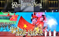 Cầu truyền hình “Rạng rỡ tên Người” tái hiện hành trình 50 năm TP Hồ Chí Minh mang tên Bác