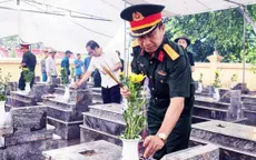 Chiến dịch 500 ngày đêm: Lặng thầm những bàn tay “hoàn nguyên” phần mộ liệt sĩ tại Thái Nguyên