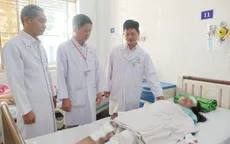 Tích cực cứu chữa nạn nhân vụ cháy xe khách tại Đồng Nai