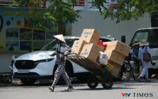 Trung Bộ nắng nóng gay gắt, vùng núi Bắc Bộ chiều tối mưa dông