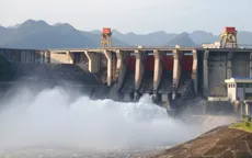 Hồ thủy điện Tuyên Quang mở 1 cửa xả đáy