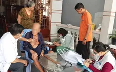 TP Hồ Chí Minh: Đưa khám sức khỏe định kỳ đến tận nhà người dân gặp khó khăn 