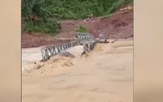 Lũ cuốn trôi cầu tạm ở Nghệ An, chia cắt 400 hộ dân