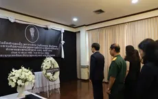 Cộng đồng người Việt Nam tại nhiều nước viếng Chủ tịch Quốc hội Lào