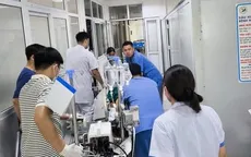 Gần 2 giờ ép tim cứu người bệnh ngừng tuần hoàn