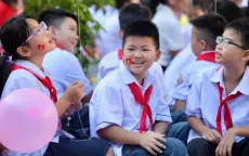 Tiếng Anh có thể thành môn bắt buộc ngay từ lớp 1