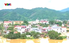 Lạng Sơn: Nước rút chậm tại các vùng bị chia cắt, đá lăn làm sập nhà dân