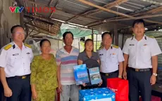 Vùng 2 Hải quân đồng hành cùng con ngư dân trước thềm năm học mới