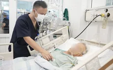 Nguy kịch vì nuốt tăm tre