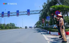 Hà Nội tổ chức lại giao thông cầu Nhật Tân: Lắp biển cảnh báo khoảng cách, điều chỉnh tốc độ làn xe