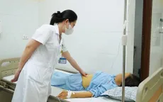 Suy gan cấp do tự dùng thuốc nam nhiều tháng