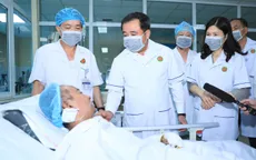 Bí thư Thành ủy Hà Nội thăm hỏi nạn nhân vụ cháy tại phường Tây Hồ