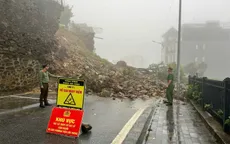 Nứt, sụt lún đường tại Lâm Đồng do mưa lớn, nhiều điểm sạt lở ở khu du lịch Tam Đảo