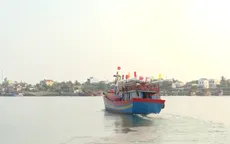 Cần Thơ tiếp nhận 5 ngư dân gặp nạn trên biển