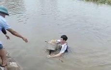 Nam sinh lớp 11 dũng cảm cứu hai em nhỏ rơi xuống sông