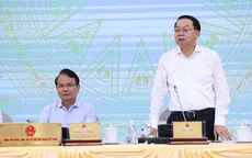 Chính phủ kiên định mục tiêu tăng trưởng hai con số