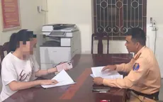 Đi ngược chiều, nữ tài xế đối diện mức phạt tới 20 triệu đồng, trừ 4 điểm GPLX