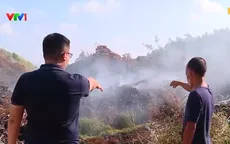 Bãi rác cháy âm ỉ gần 1 tháng, khói, mùi khét bủa vây khu dân cư ở Thái Nguyên