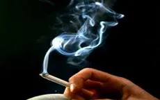 Hút thuốc lá mau già