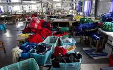 Đồng phục học sinh ở Trung Quốc nhiễm chất độc hại