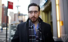 Ông chủ Facebook nóng lòng đợi Google Glass