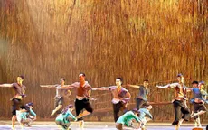 "Sương sớm" trình diễn tại Hà Nội