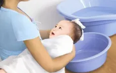 Cách tắm bé an toàn khi trời lạnh