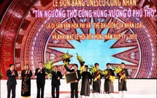 Khen thưởng thành công "Tín ngưỡng thờ cúng Hùng Vương"