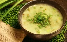 Dinh dưỡng cho trẻ bị sốt ngày hè
