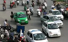 Hà Nội: Phù hiệu taxi - Không loại trừ chiêu đối phó, làm giả