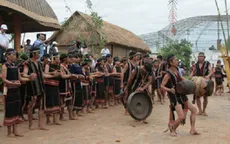 Đồng bào dân tộc thiểu số góp ý sửa đổi Hiến pháp 1992 