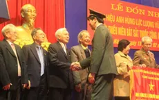 "Đội thiếu niên" Bát Sắt nhận danh hiệu Anh hùng