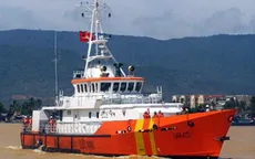 Vượt 400 hải lý cứu ngư dân nguy kịch