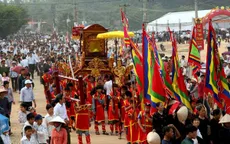 Đông đảo du khách dự Lễ Khai hội Tây Thiên 2013