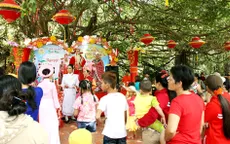 Chợ hoa xuân phố cổ Hà Nội