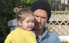 Harper Beckham rạng rỡ dạo phố