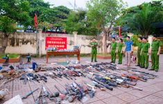 Hà Tĩnh: Tiêu huỷ số lượng lớn vũ khí và vật liệu nổ