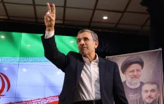 Cựu Tổng thống Mahmoud Ahmadinejad đăng ký tranh cử Tổng thống Iran