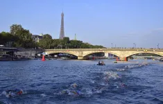 50.000 mét khối nước thải đổ ra sông Seine ở Paris trước Thế vận hội