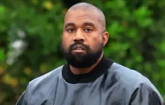 Kanye West đáp trả cáo buộc quấy rối tình dục