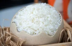 Gạo làm từ lòng trắng trứng gà?